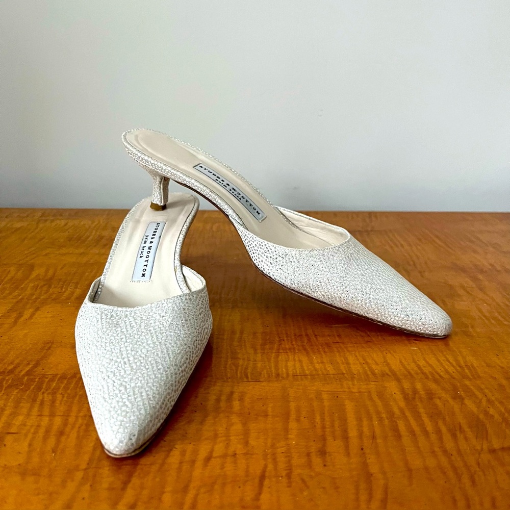 8B Gorgeous Stubbs & Wootton pointy mules